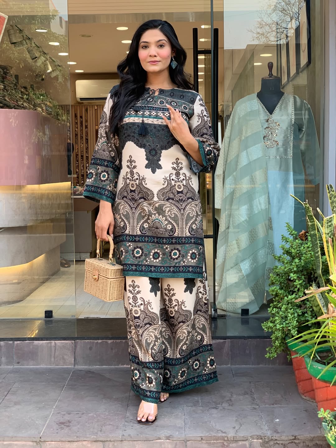 Royal Ethnic white Printed Kurta Set with Designer Palazzo Pants