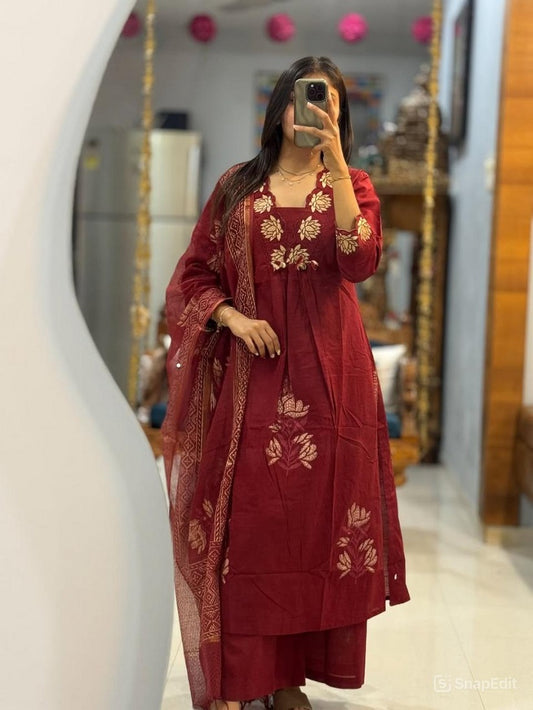 Maroon Embroidered Kurta Pant Dupatta Set
